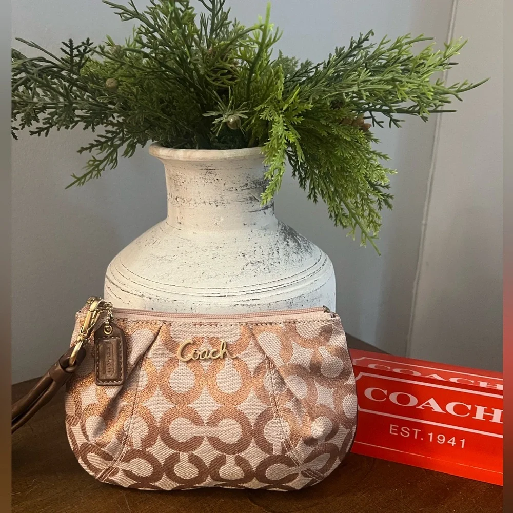 Coach Op Art Metallic Wristlet
